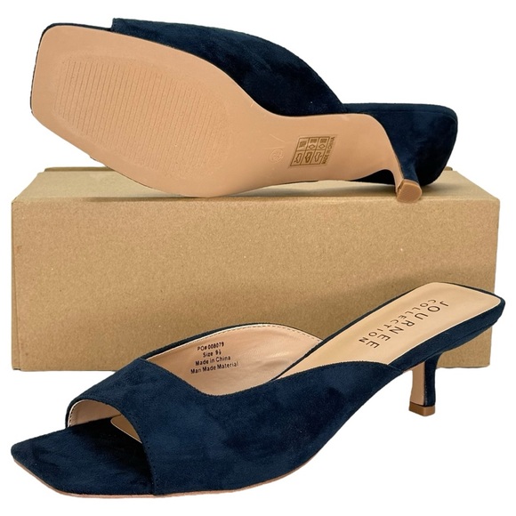 Journee Collection Larna Navy Microfiber Womens Low Top Heels Size 9.5M - Picture 10 of 10